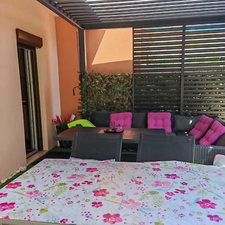 Lejlighed Near Centar For 2+1 At Pula, With Garden And Free Parking Pula