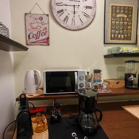 Near Centar For 2+1 At Pula, With Garden And Free Parking Lejlighed *